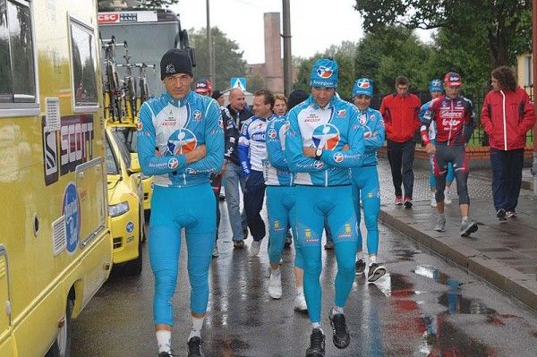 The Bouygues Telecom riders wonder why they became professional bike racers.