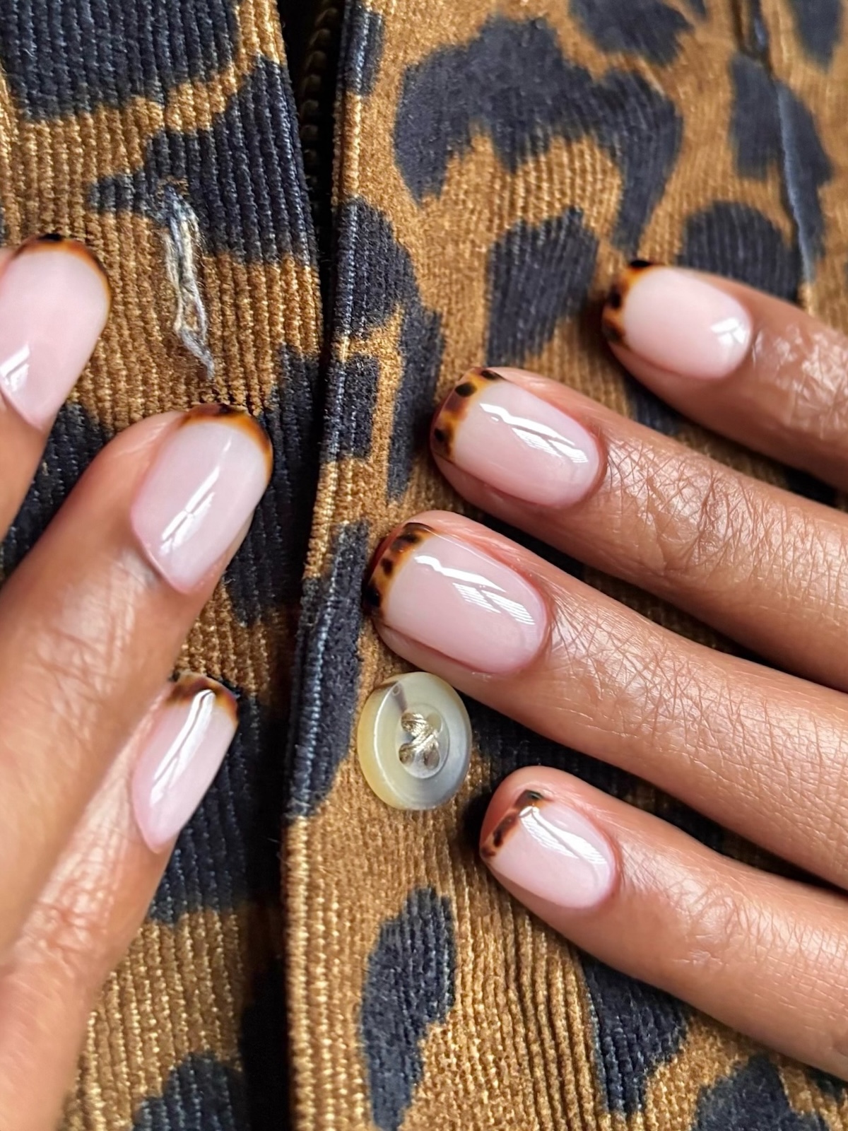 Tortoiseshell French manicure