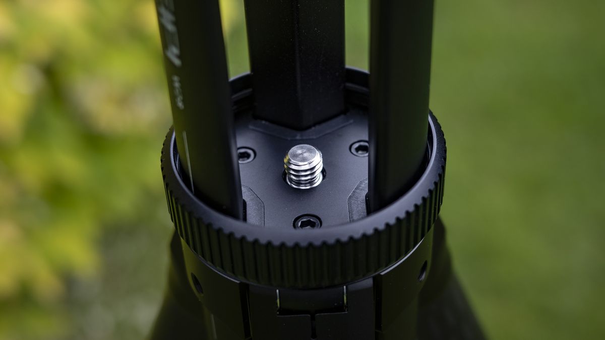 Heipi 3-in-1 travel tripod outdoors