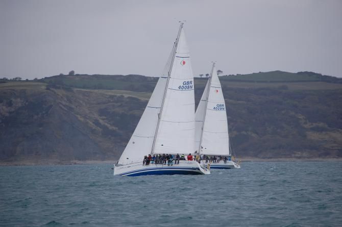 The wind was strong but there were no echelons forming