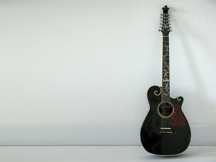 George Harrison turned Stewart on to Ferrington guitars. Here's Stewart's 12-string that he says is perfect for leads