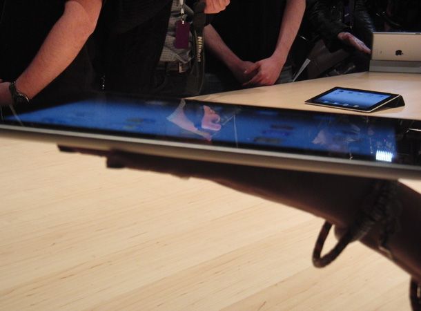 Apple iPad 2: Size