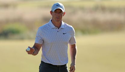 McIlroy waves to the crowd