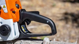 The handle of the Stihl MS170.