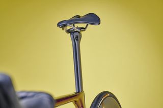 Cervélo S5 on a yellow background