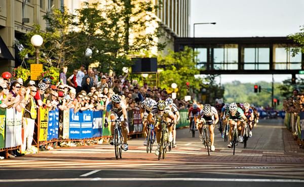 Theresa Cliff-Ryan (Colavita/Baci Pro Cycling Team) looks to the left realizing that Chloe Hosking (HTC Columbia) will take the stage win.