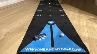 Me And My Golf Breaking Ball Putting Mat