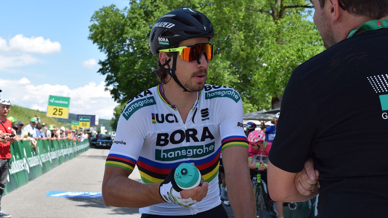 Peter Sagan raced some of the stages with 100% Speedcraft Air sunglasses, which use magnets to keep your nasal passages open