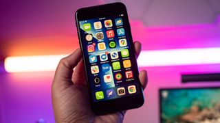 iPhone SE 2022 review