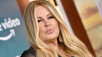 Jennifer Coolidge's White Lotus Season 2 Ending Has Fans On The Floor