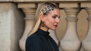 woman wearing hair clips
