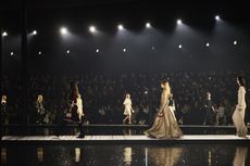 Chanel Metiers D’art 2025 runway show at West Lake, Hangzhou, China 