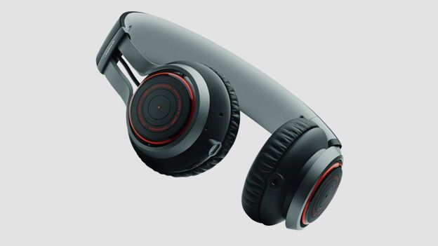 JABRA REVO WHITE ドルビー Bluetooth ヘッドホン 20130305120832_610_.jpg