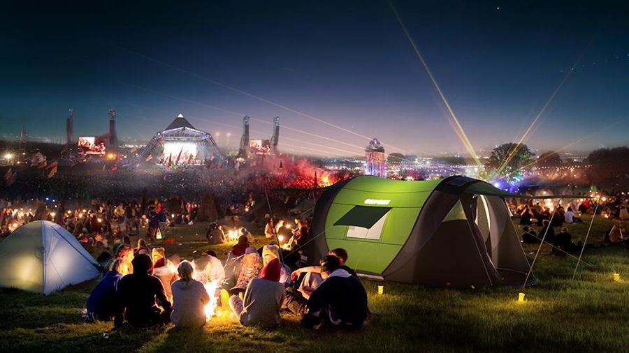 Music camp. Шатер Кемп фестиваль. Фестиваль с палатками. Кемпинг музыкальный фестиваль. Палатки Festival.