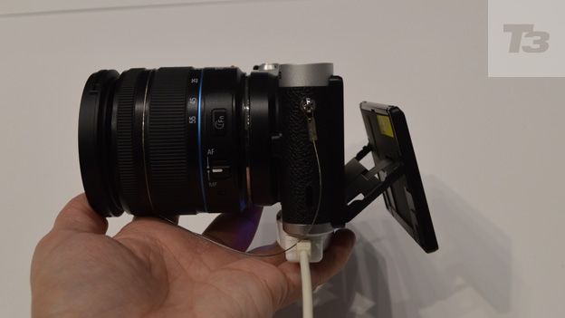 Samsung NX300 review