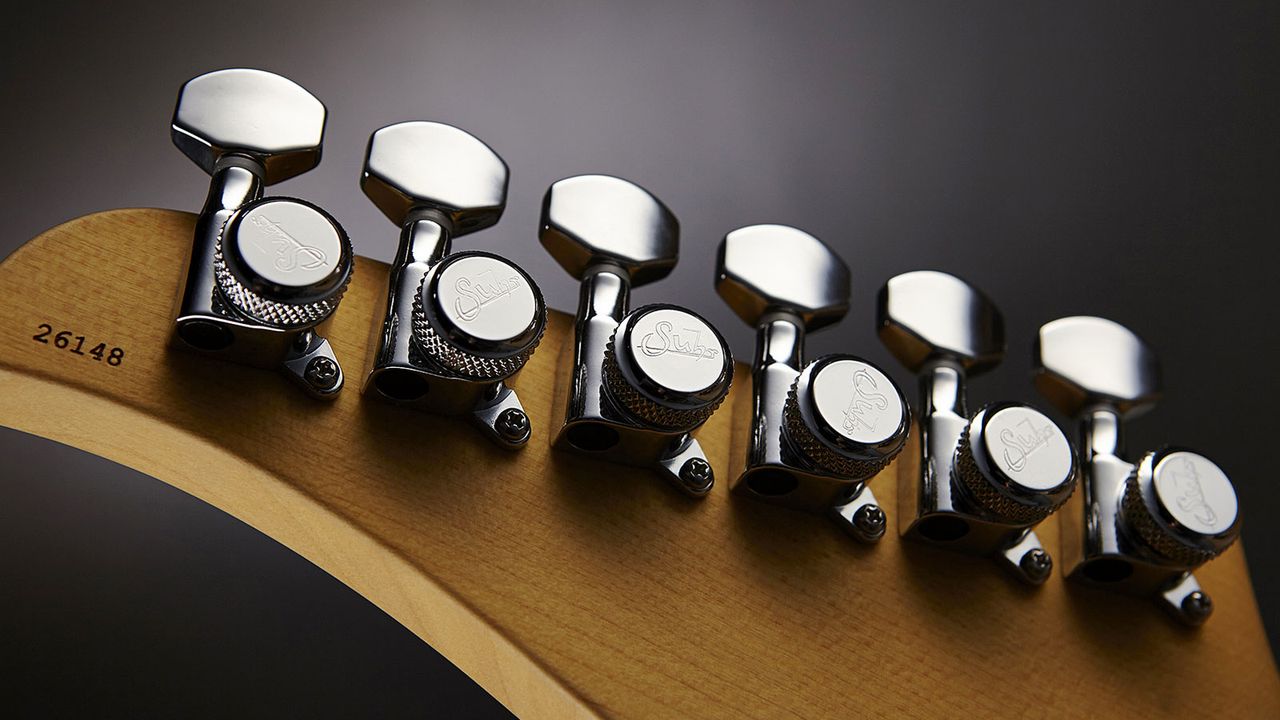 Locking tuners provide the platform for ultra-quick string changing and addition vibrato tuning stability. A plus for all gigging guitarists