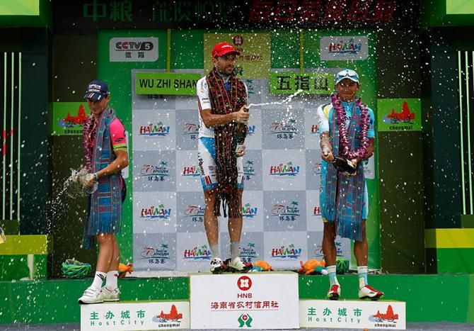 Julien Antomarchi (La Pomme Marseille) celebrates his stage 7 victory