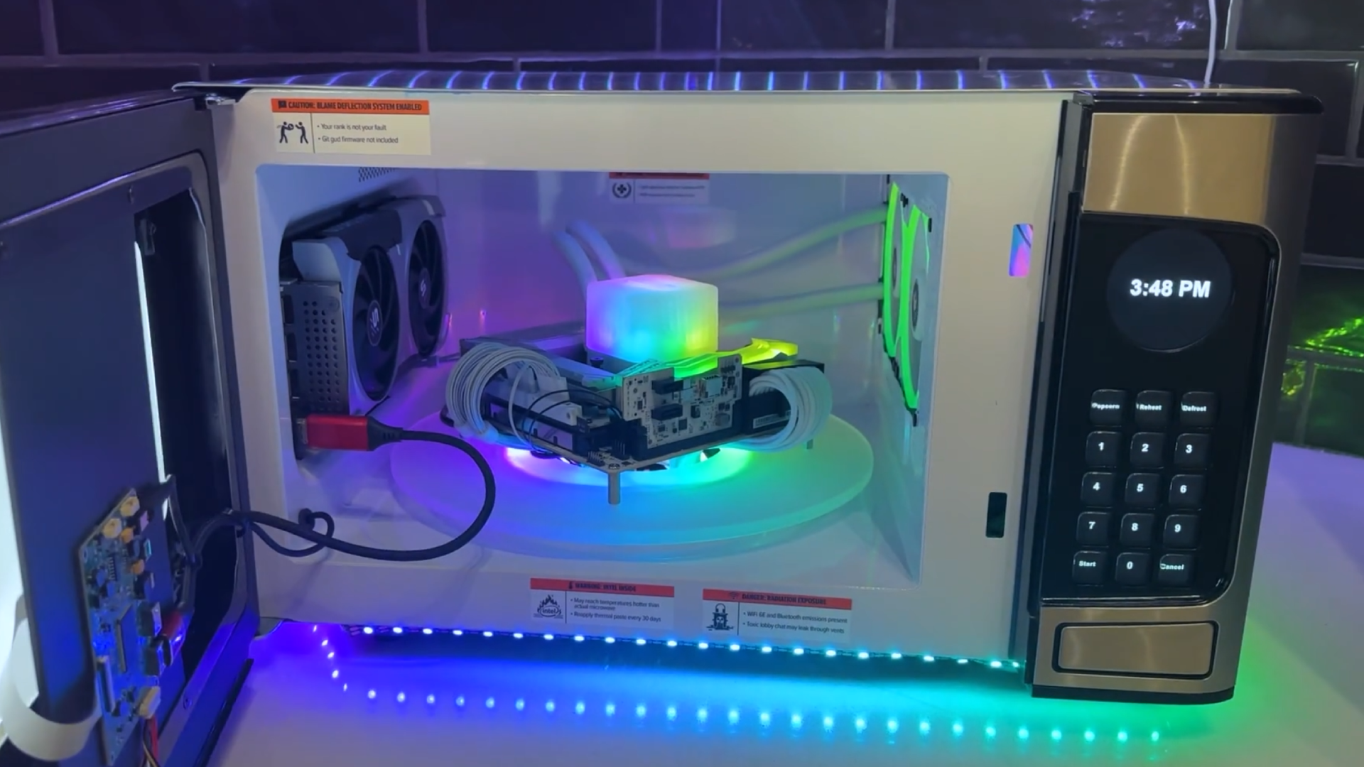 SignalRGB&#039;s custom gaming PC built inside of an old microwave.