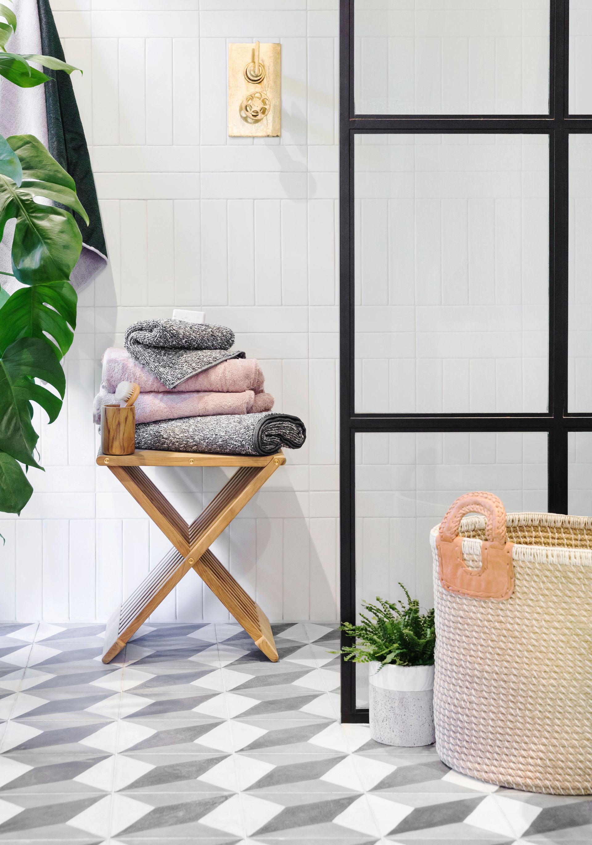 How to improve your bathroom: 13 ways to spruce up your space | Real Homes