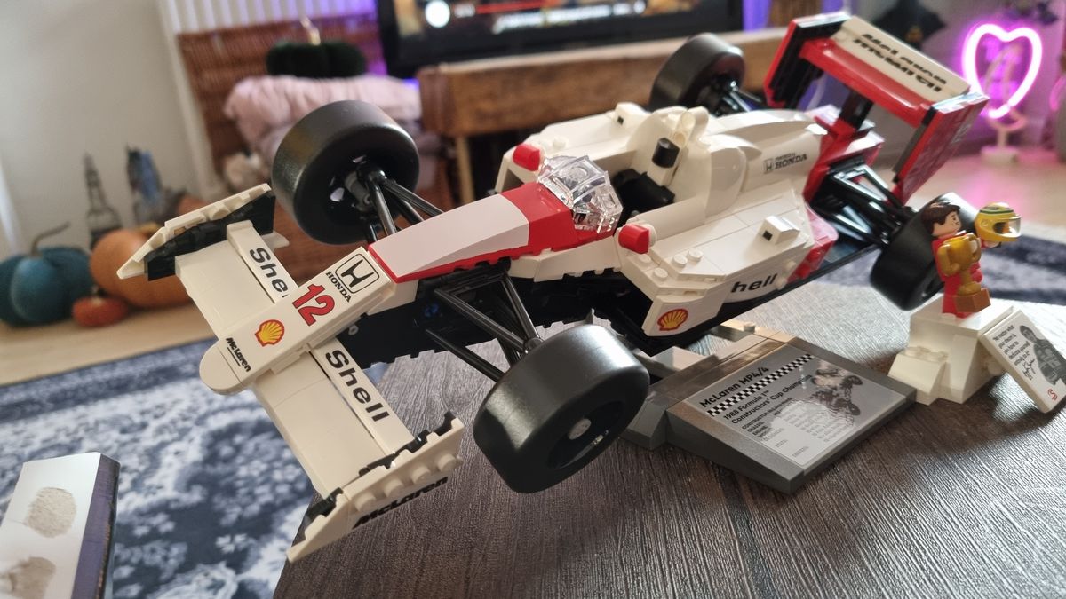 The Lego Icons McLaren MP4/4 &amp; Ayrton Senna kit