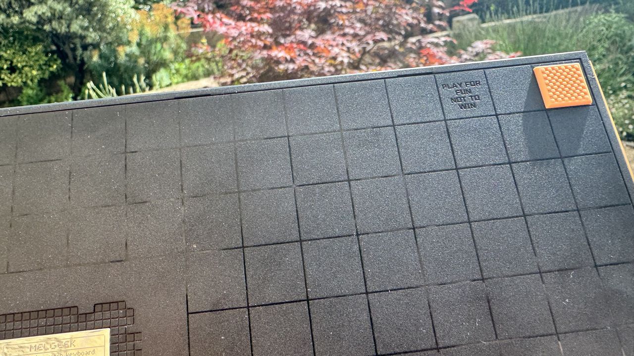 Melgeek Real 81 gaming keyboard outside