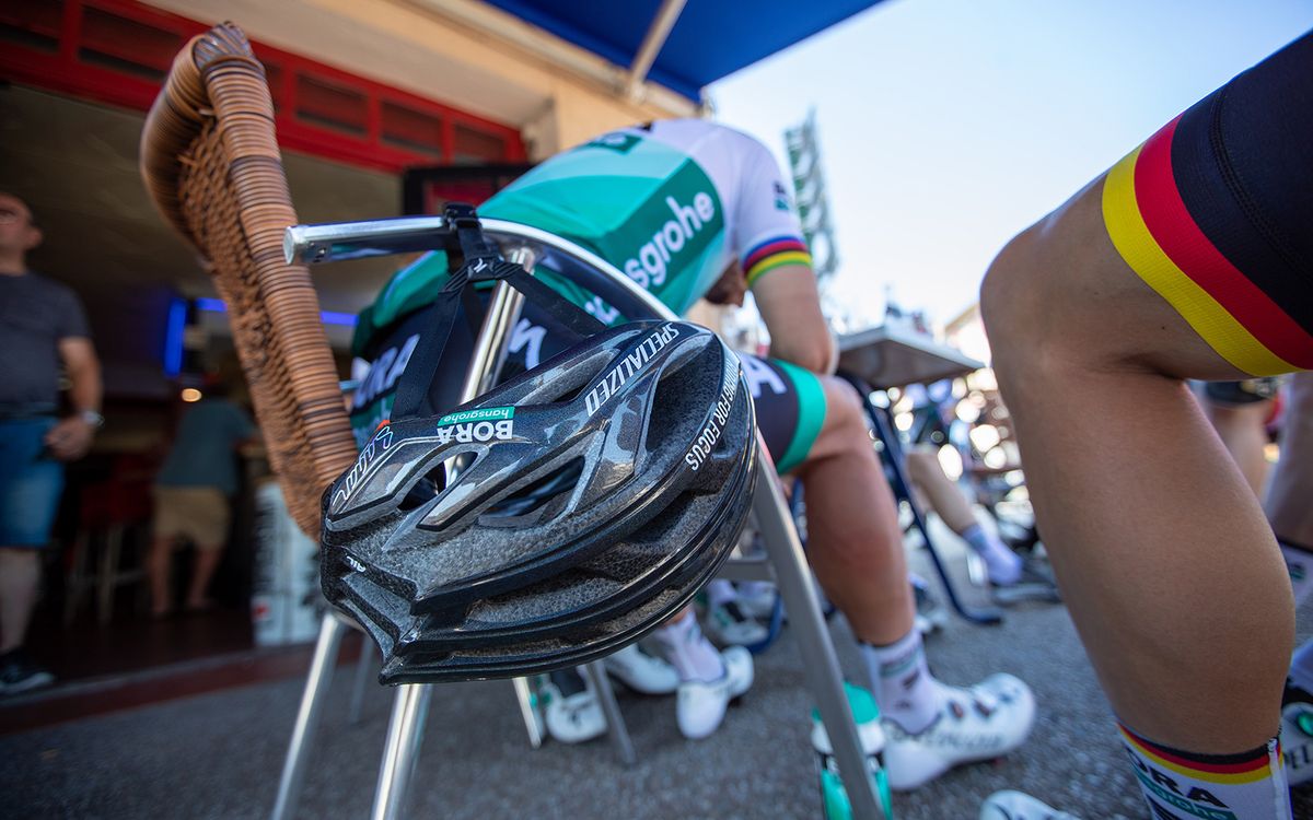 Peter Sagan wears a helmet from his Sagan Collection as opposed to the usual team colours