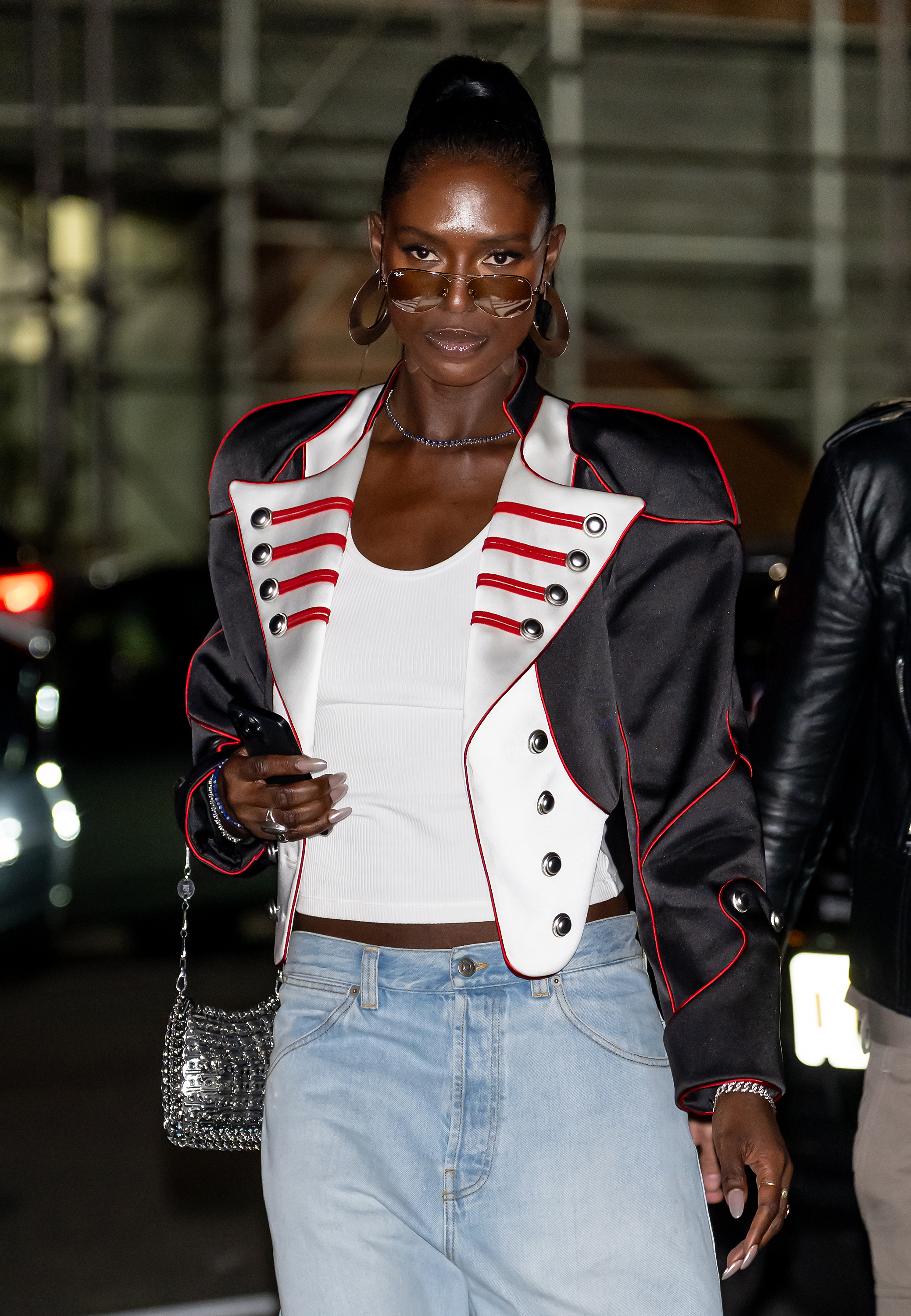 Jodie Turner Smith wearing a high ponytail hairstyle