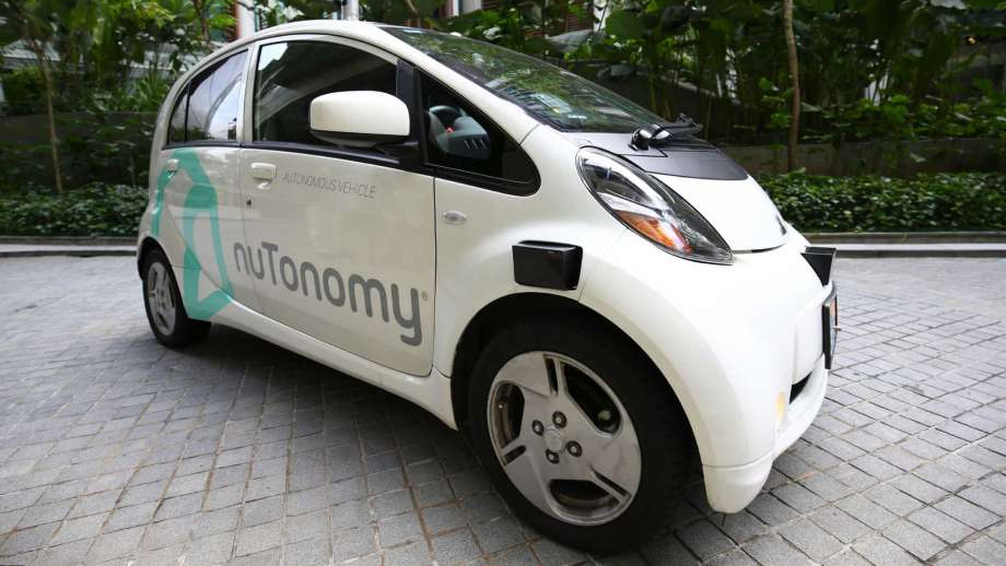 Self-driving taxis take to the streets of Singapore