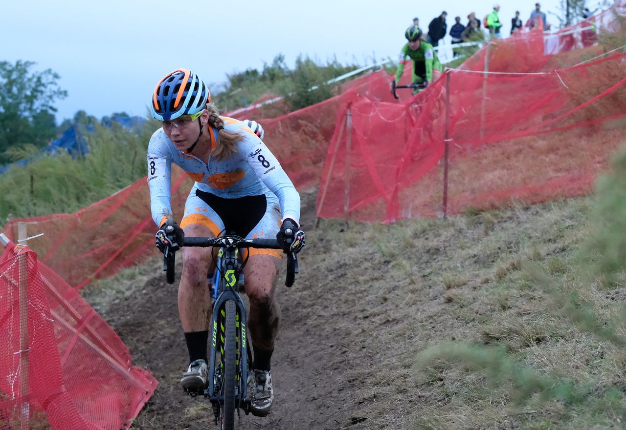 Rebecca Fahringer (Amy D Foundation) was in a battle with Emma White for third place