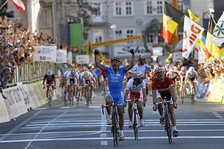 Paolo Bettini wins from Zabel and Valverde