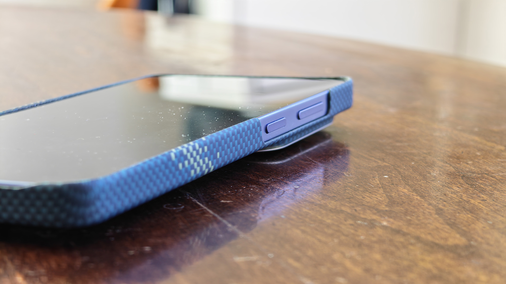 A Pitaka Edge case on a Samsung Galaxy S26 Ultra