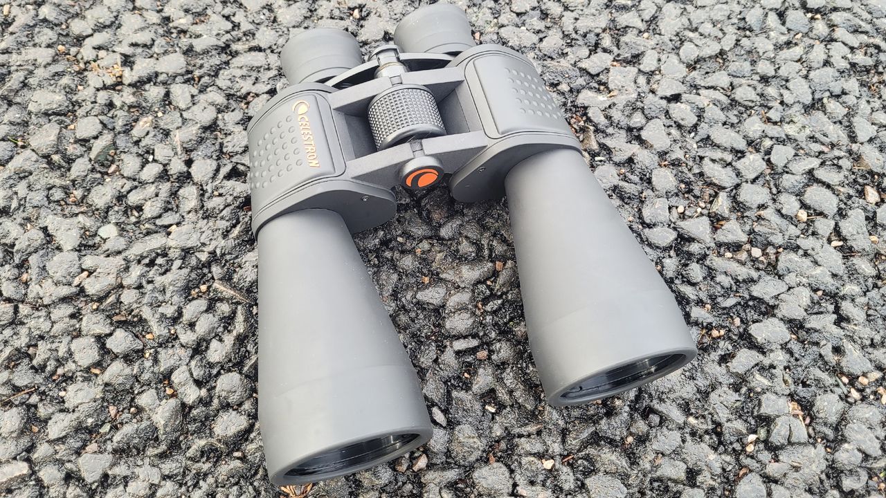Celestron SkyMaster 12x60