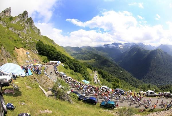 The scene on the Plateau de Beille