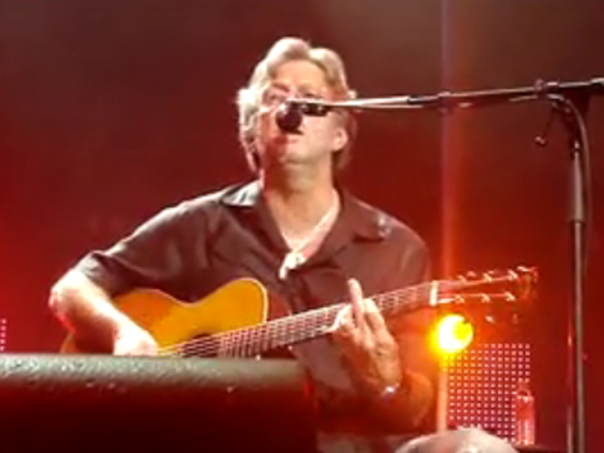 Is Slowhand giving us the finger? Nahhhh.