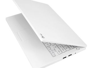 LG P420 and P210 set 'new standard' for notebooks | TechRadar