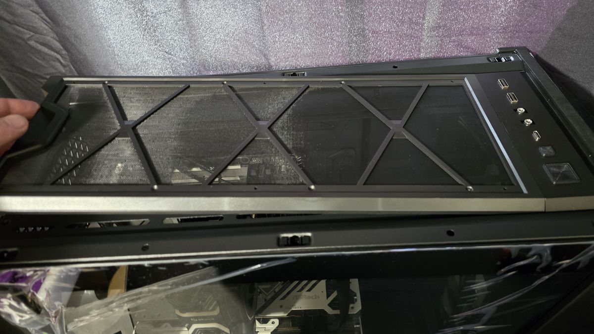 MSI MEG Prospect 700R
