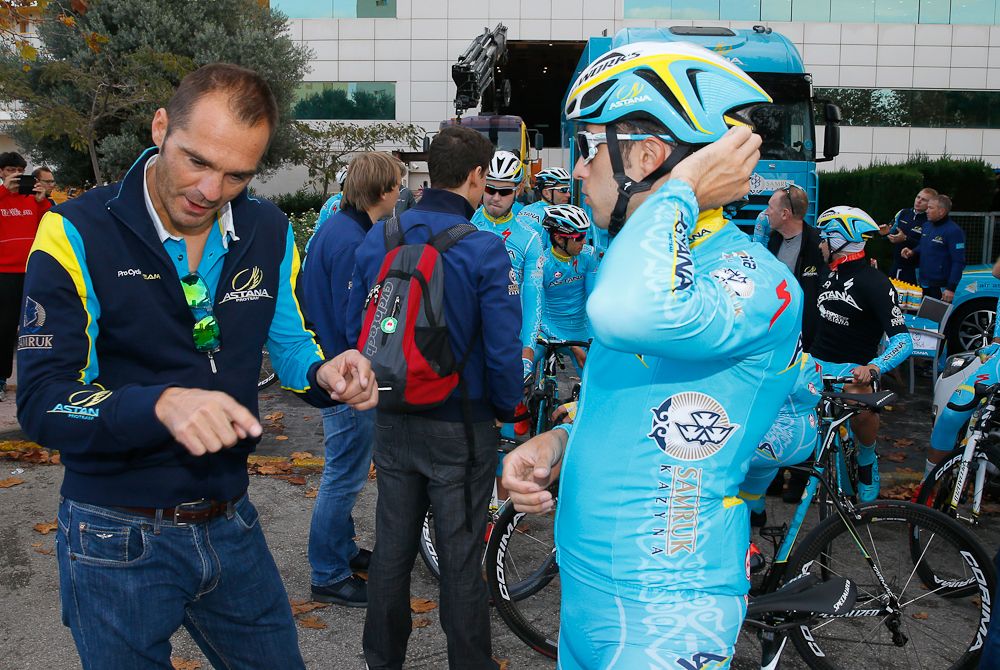 Some interesting pre-ride chat going on