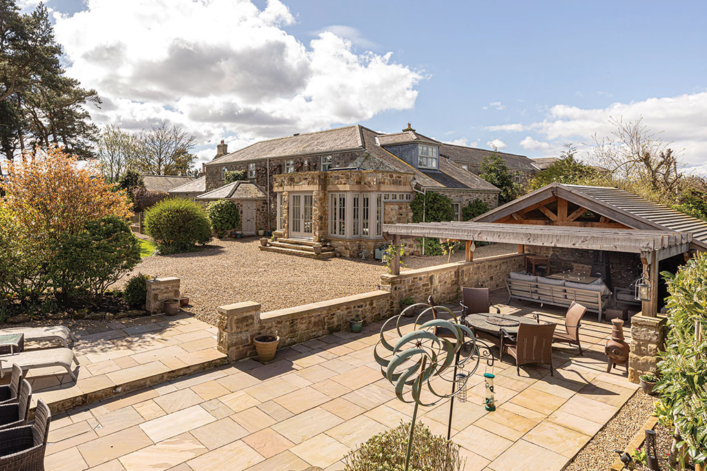 House for sale with an indoor gym: Townfoot House, Slaley, Hexham, Northumberland