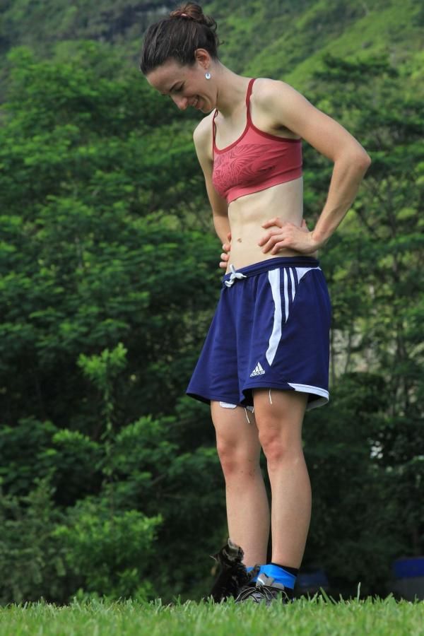 A little rest for Lea Davison between band workout sets