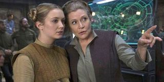 Billie Lourd and Carrie Fisher on the Force Awakens set