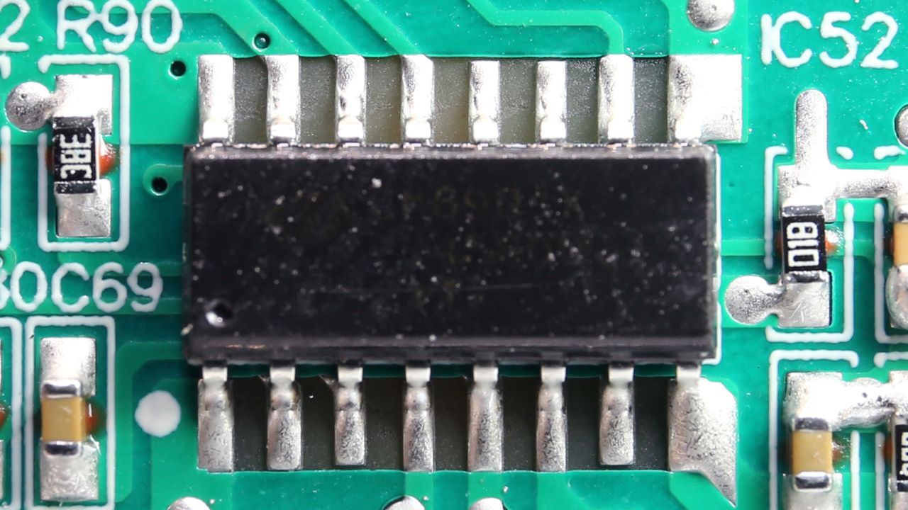 Gigabyte UD1000GM PG5