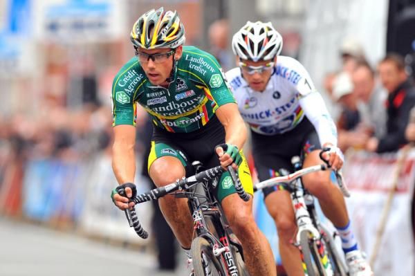 Sven Nys leads Zdenek Stybar through a turn