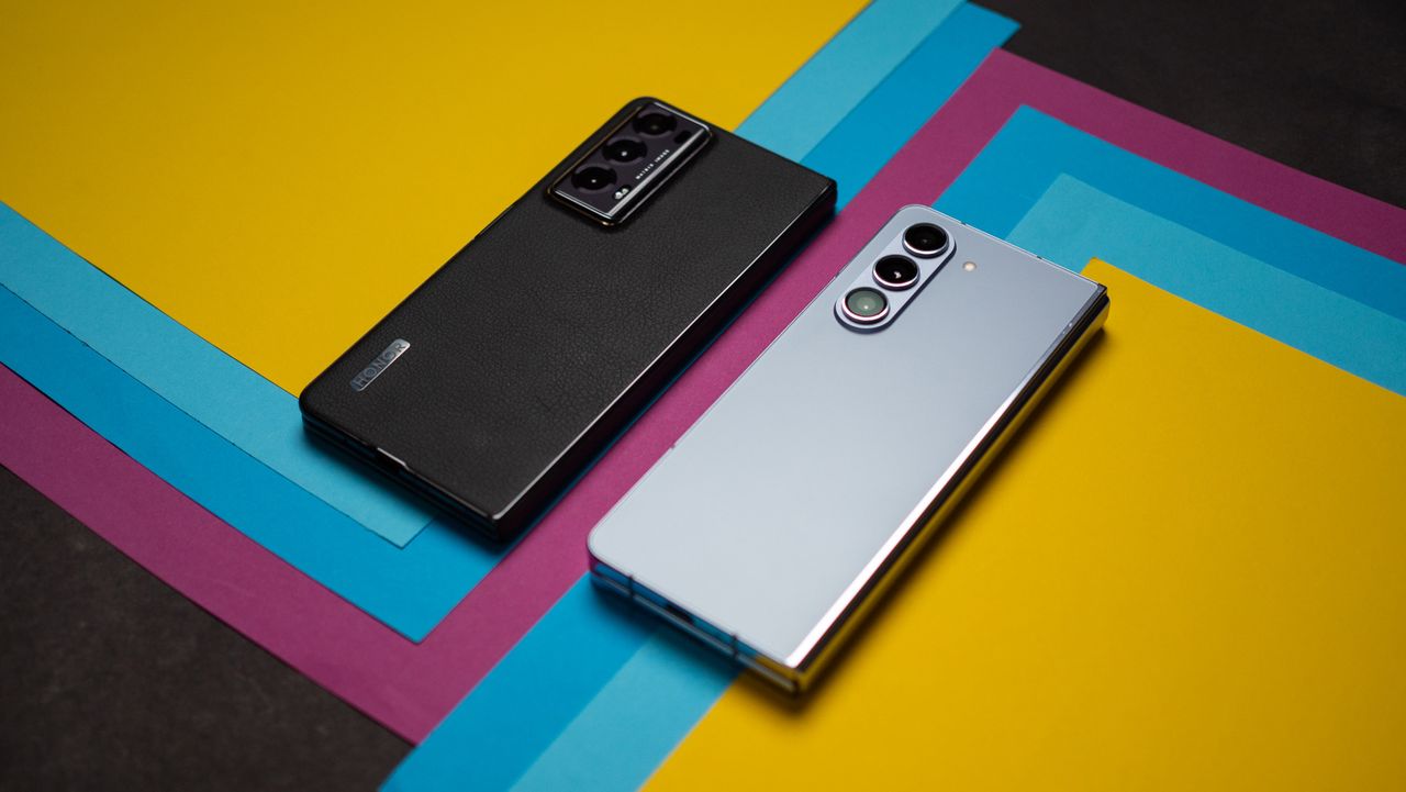 Honor Magic V2 next to Galaxy Z Fold 5