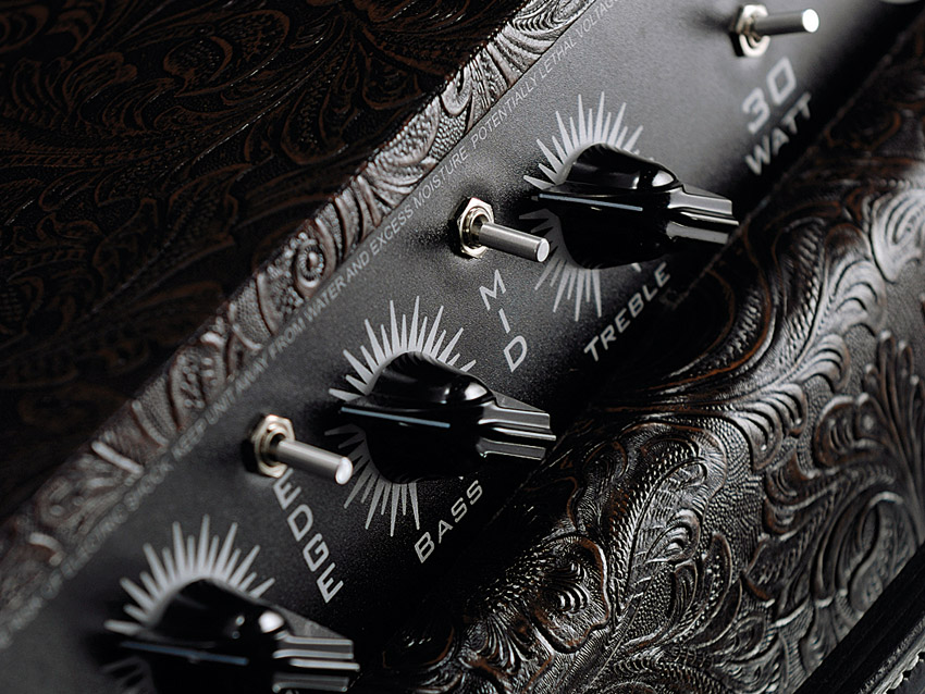 The edge and mid switches increase your tonal options.