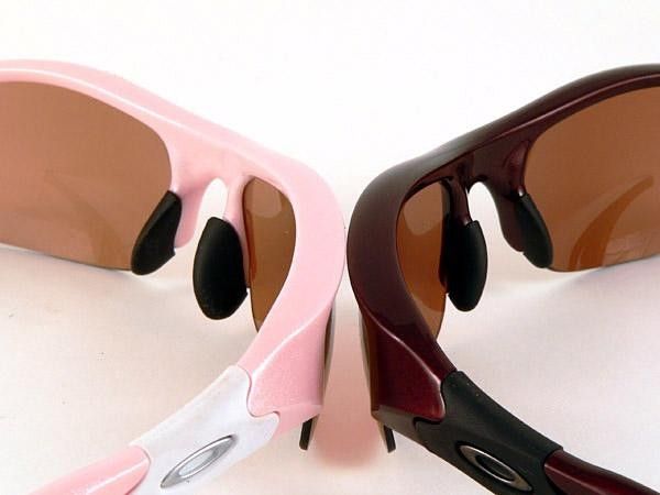 Flak Jacket also includes interchangeable nose pieces to fine-tune the fit.