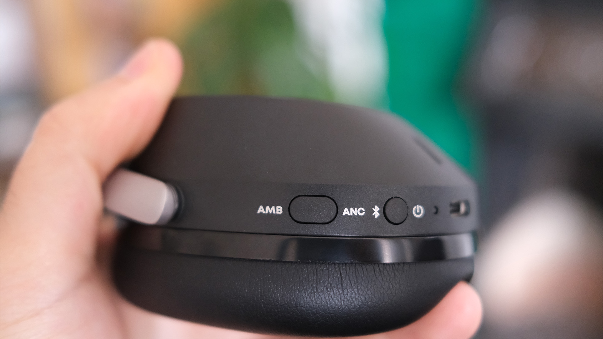 Beyerdynamic Aventho 300 review