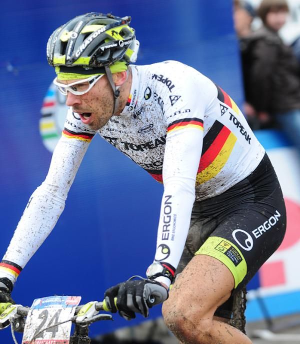 German Wolfram Kurschat (Topeak Ergon) finishes third.
