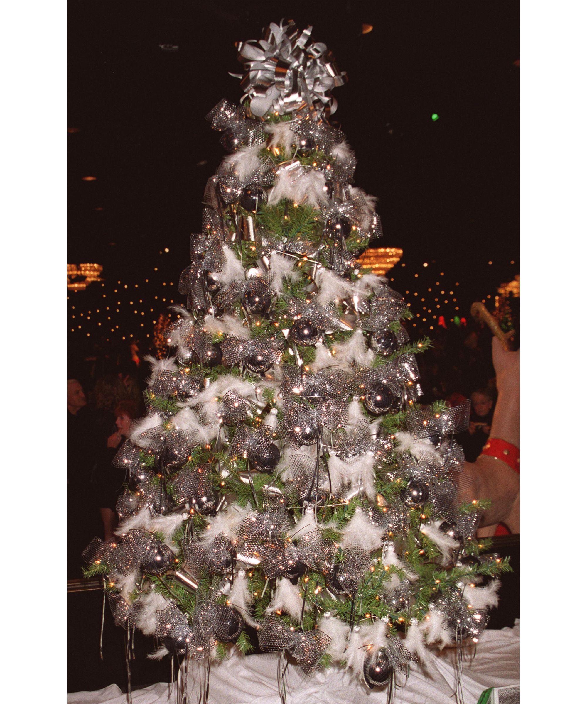 cher&#039;s silver christmas tree