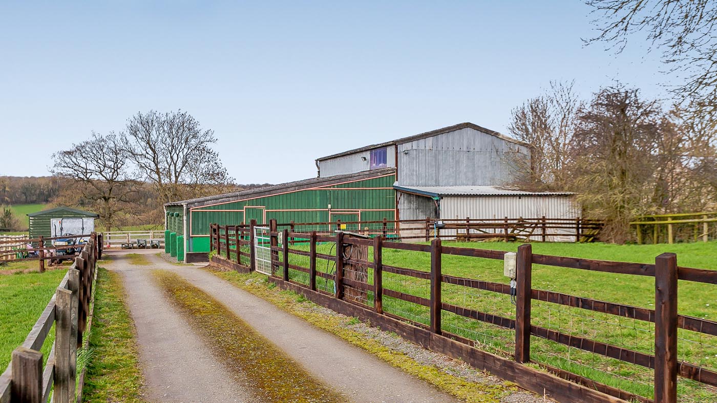 Risbury - American barn