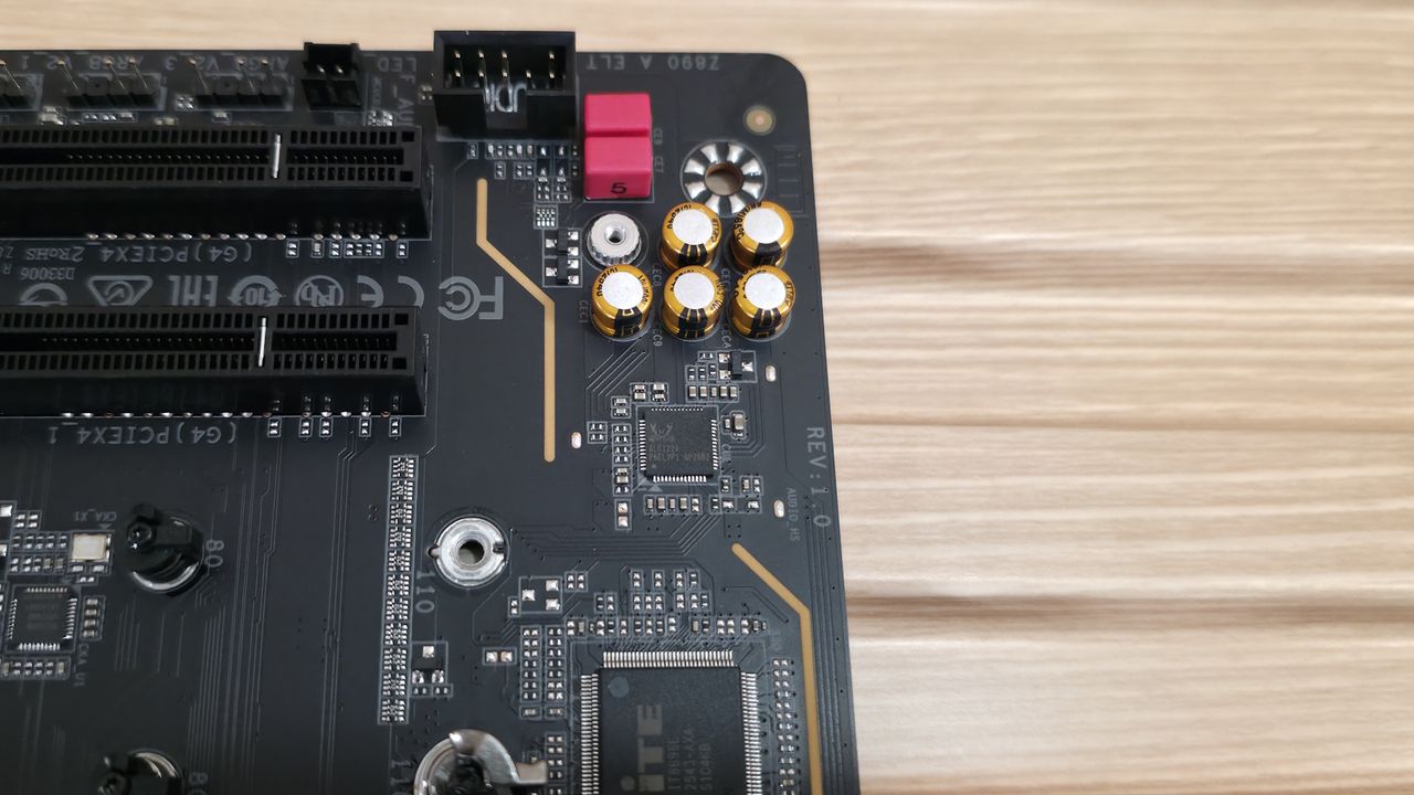 Gigabyte Z890 Aorus Elite Duo X - ICs